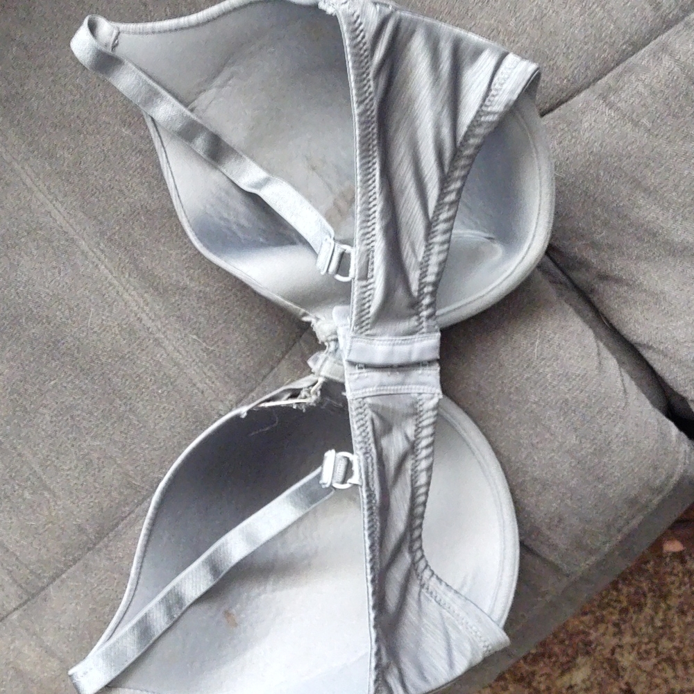 Bra - Picture 3 of 3